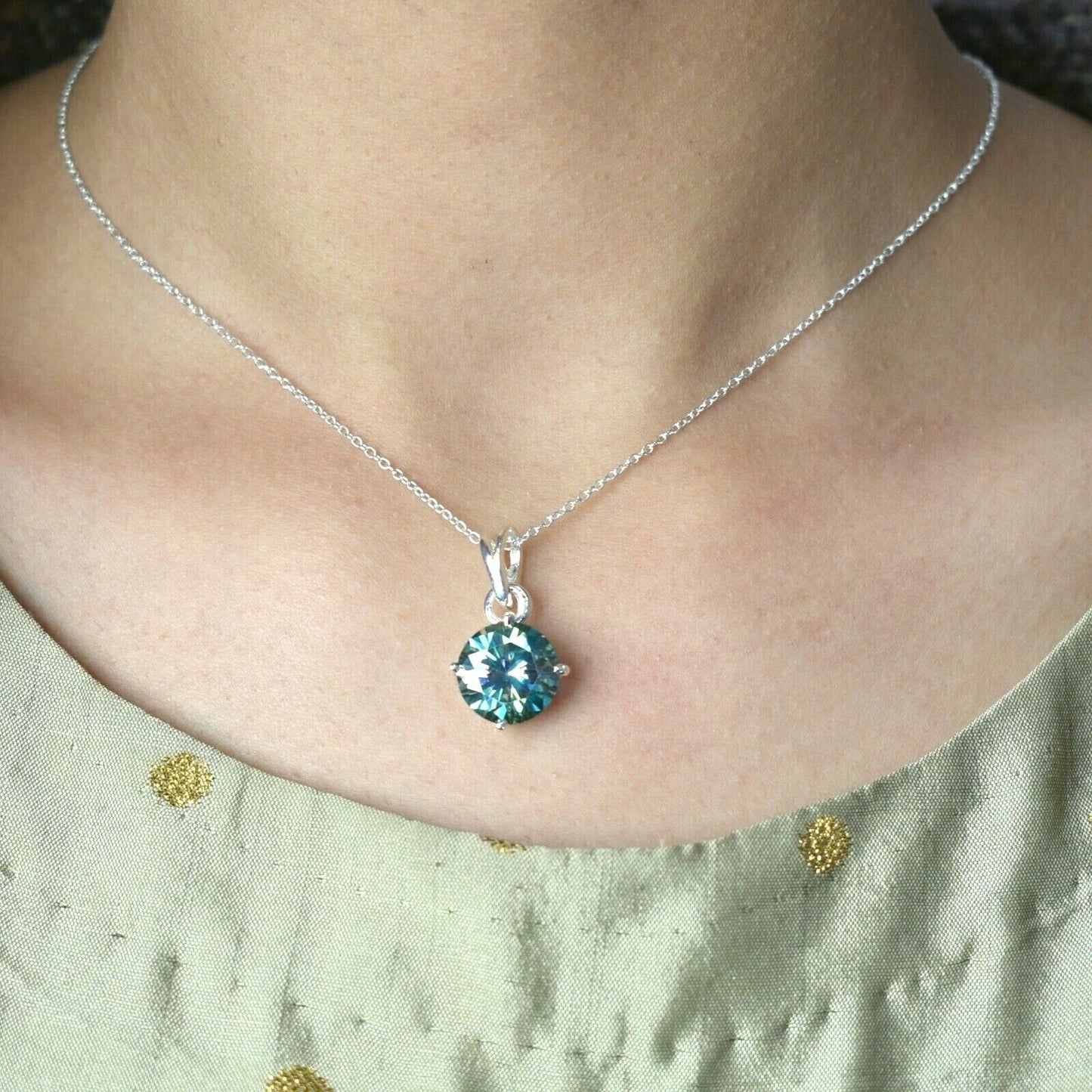 Single Round Green Pendant | 9MM (3 Ct Look) in 925 Silver