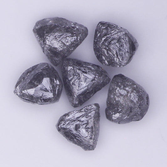 ( GB - 29 )Natural Rough Diamond 2.1 ct