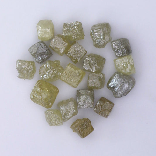 ( VG - 2 )Natural Rough Diamond 2.05 ct