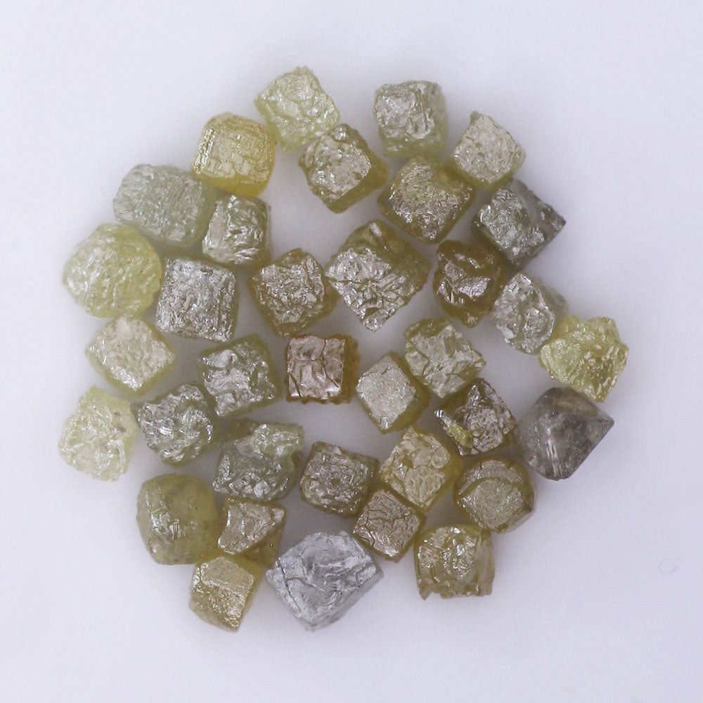 ( VG - 30 )Natural Rough Diamond 2 ct