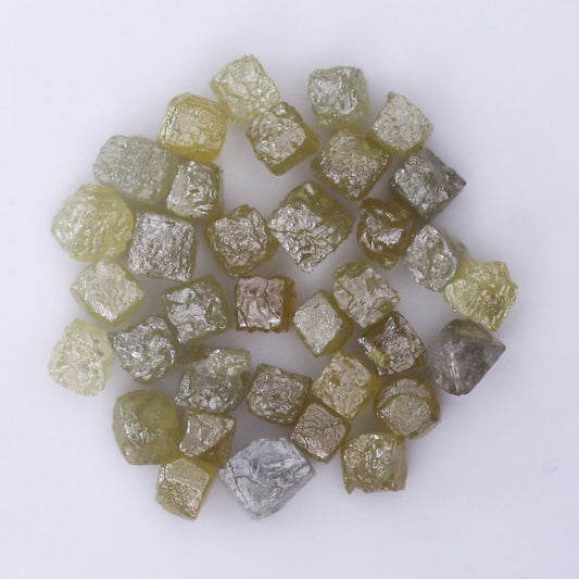 ( VG - 30 )Natural Rough Diamond 2 ct