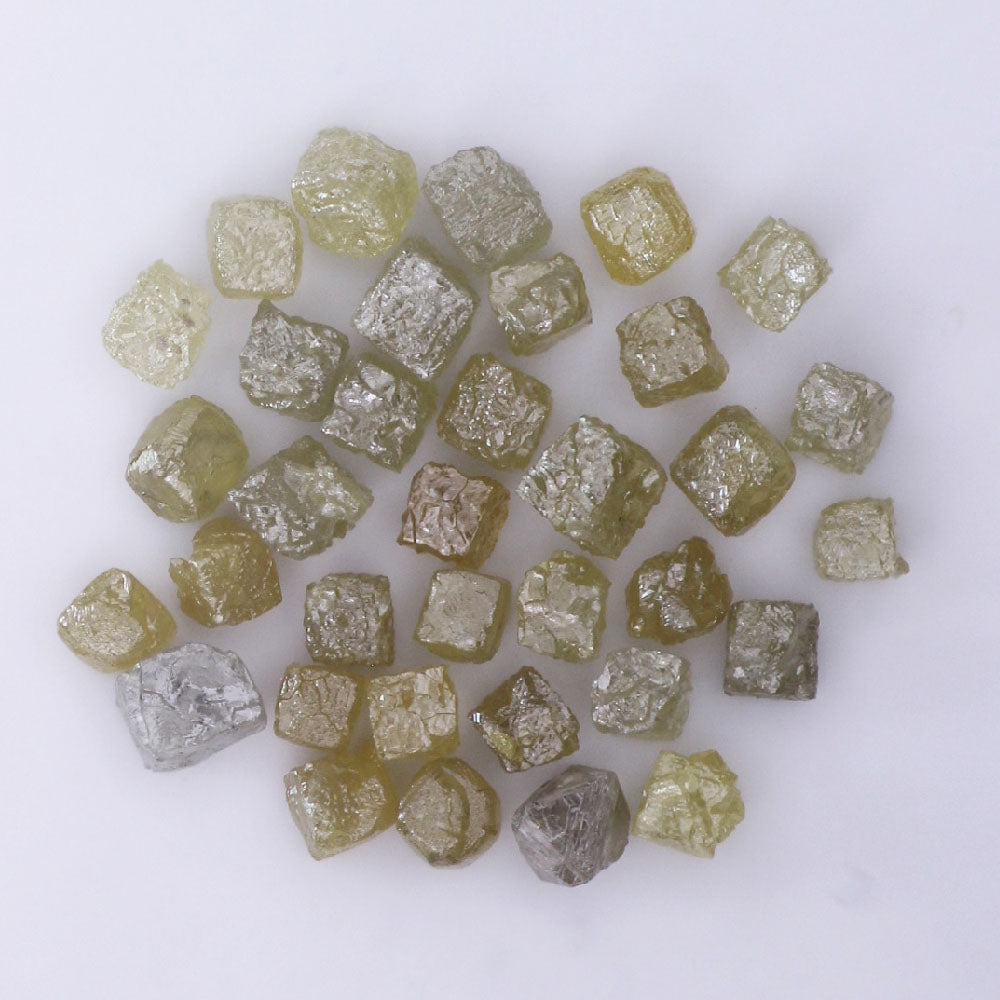 ( VG - 30 )Natural Rough Diamond 2 ct