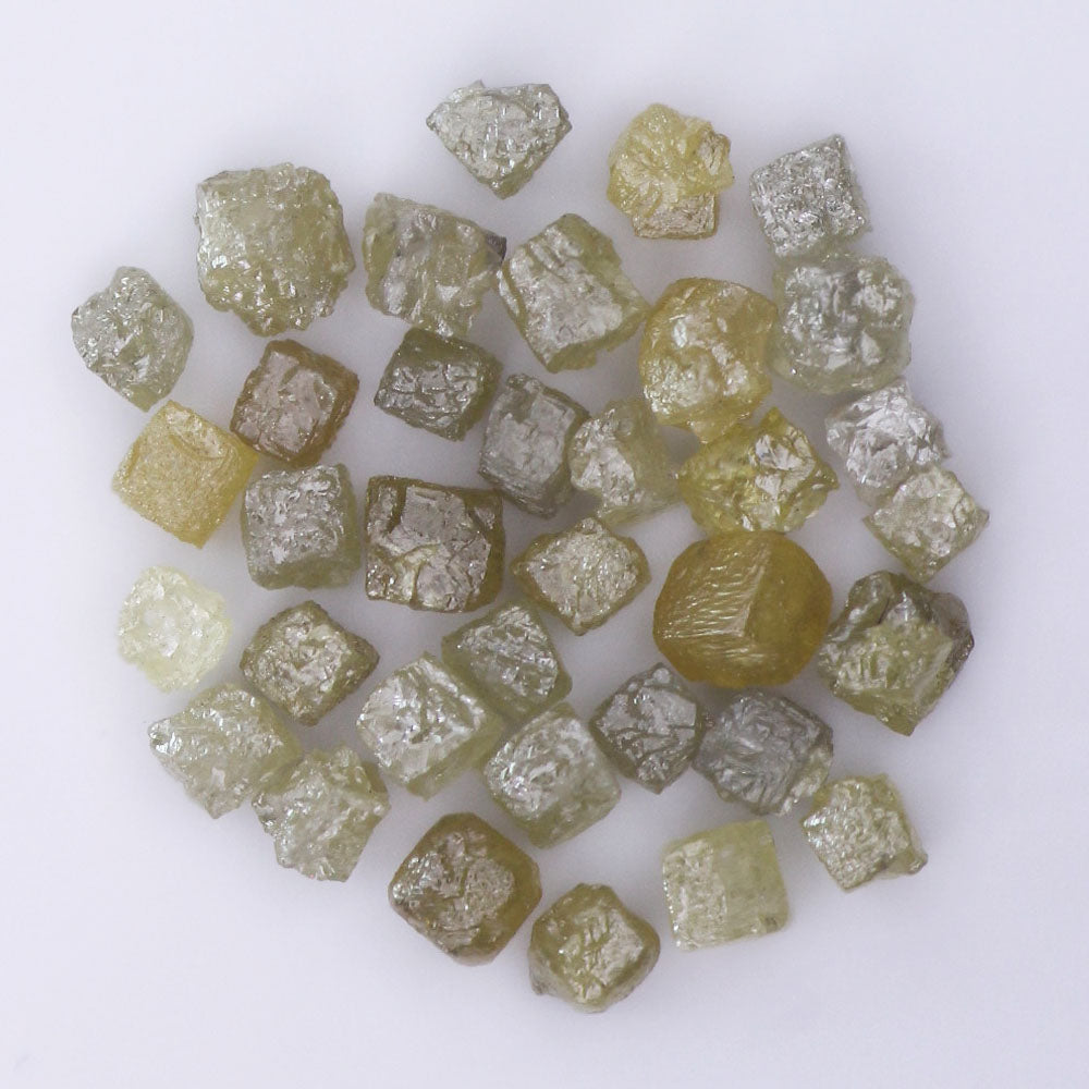 ( VG - 40 )Natural Rough Diamond 2.05 ct