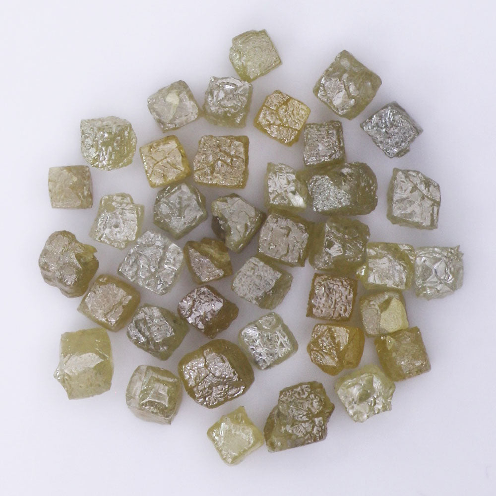 ( VG - 50 )Natural Rough Diamond 2 ct