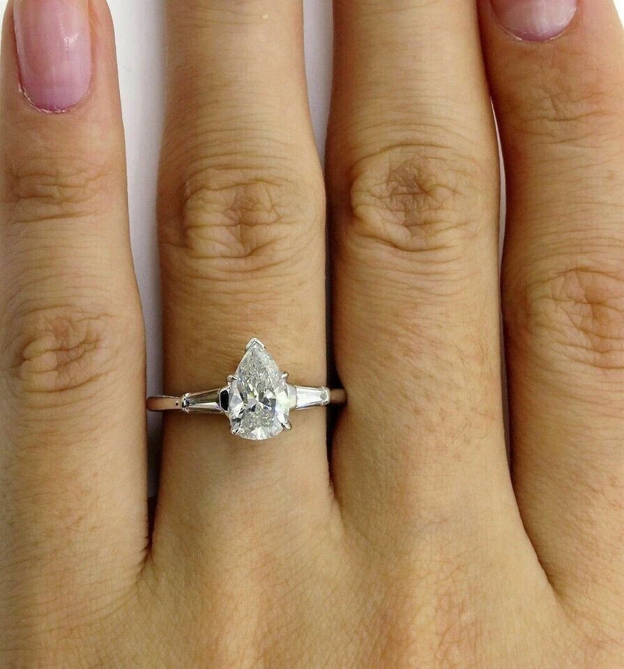 Classic 2.00 Ct Pear Cut Off White Treated Diamond Ring 925 Sterling Silver