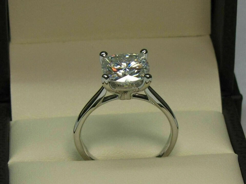 Classic 2.00 Ct Round Cut Off White Treated Diamond Ring 925 Sterling Silver