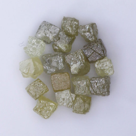 ( VG - 1 )Natural Rough Diamond 2 ct