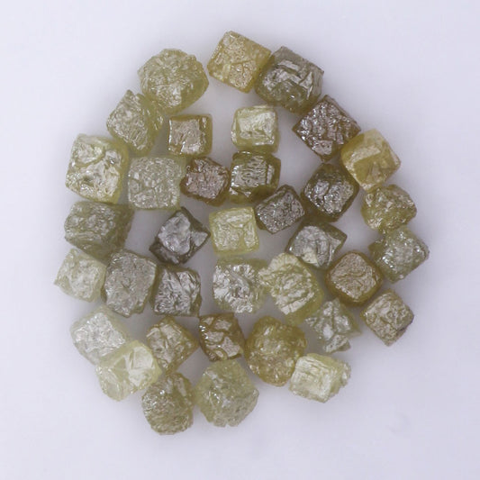 ( VG - 28 )Natural Rough Diamond 2.1 ct