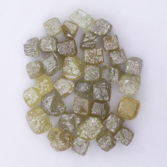 ( VG - 31 )Natural Rough Diamond 2.15 ct